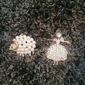 Betsey Johnson necklaces (no chains)